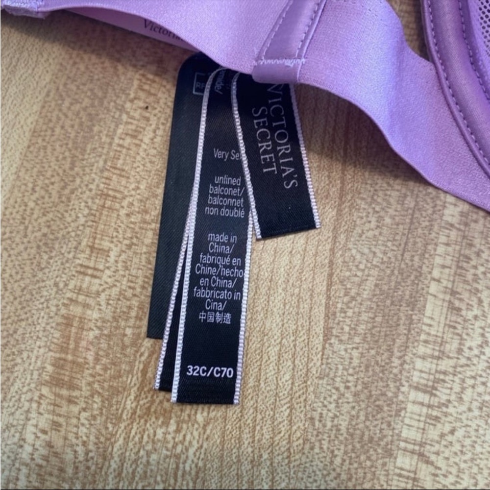 Victoria’s Secret Strappy Open Cup Demi Bra NWT size 32C - Picture 6 of 7